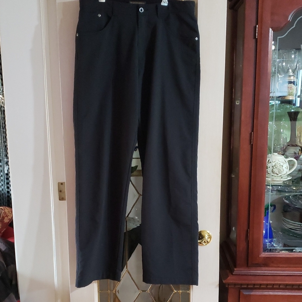 Royal Robbins Men's Wilder Pant. Size 23. Black